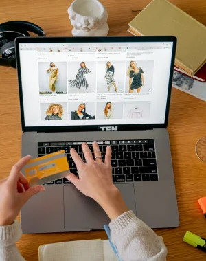 Retail & E-Commerce